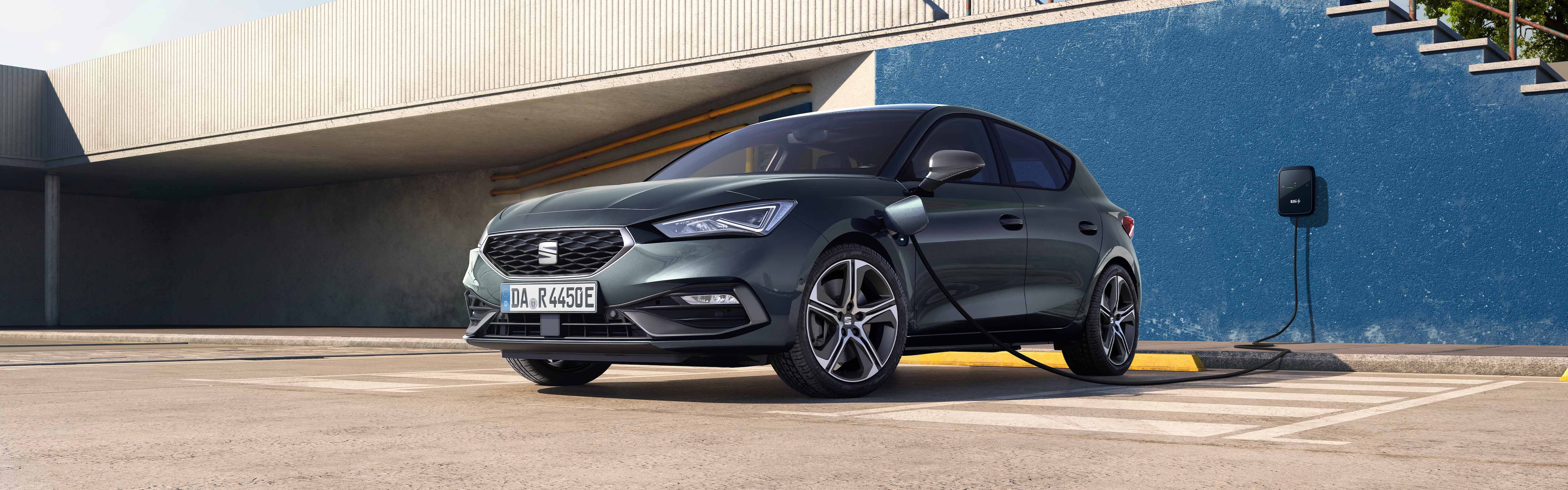 SEAT Tarraco lädt an Wallbox I SEAT 